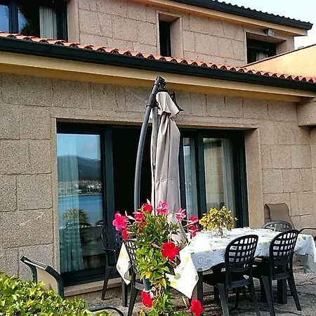 Chalet En Enclave Privilegiado Nigran Exterior photo